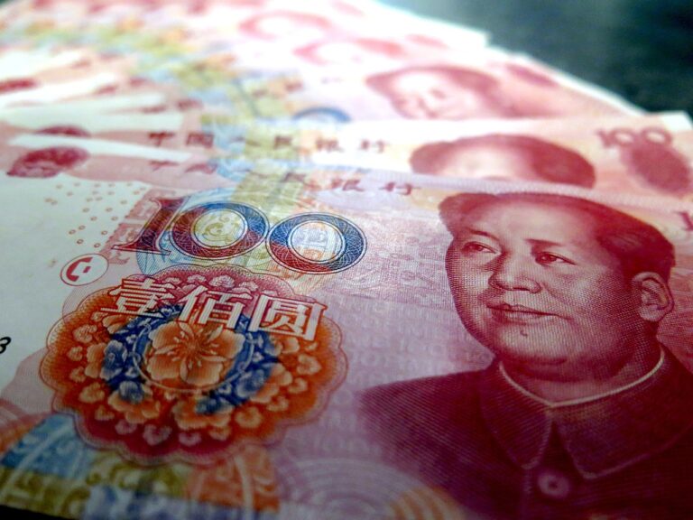 Валютные резервы Китая в октябре упали до 3,128 трлн. долларов